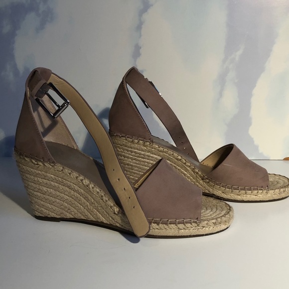 Vince Camuto Shoes - Vince Camuto VC-LEERA Dusty Mink Nubuck shoes